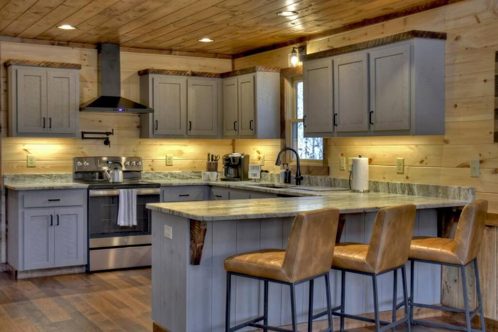 Rosewood Retreat - Hot Tub Fire Pit Pool Table Villa Blue Ridge Luaran gambar