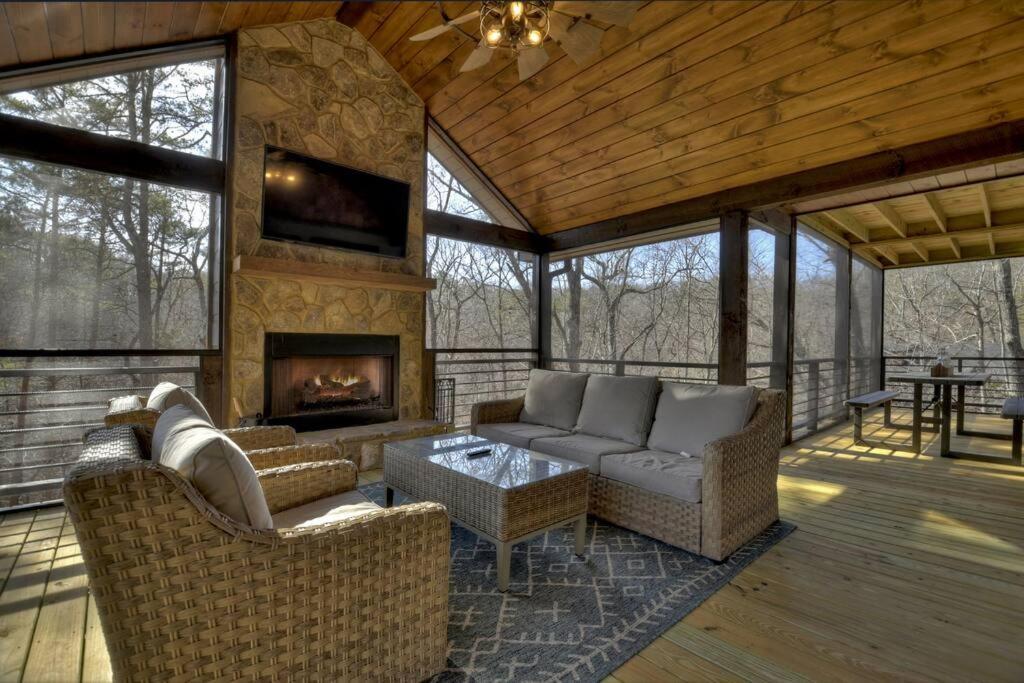 Rosewood Retreat - Hot Tub Fire Pit Pool Table Villa Blue Ridge Luaran gambar