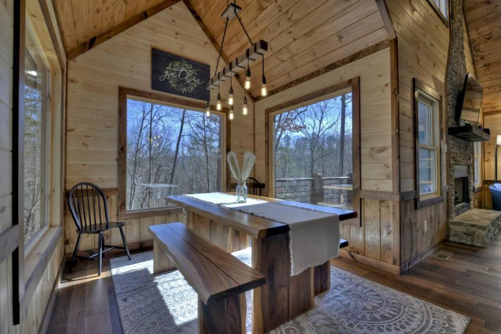 Rosewood Retreat - Hot Tub Fire Pit Pool Table Villa Blue Ridge Luaran gambar