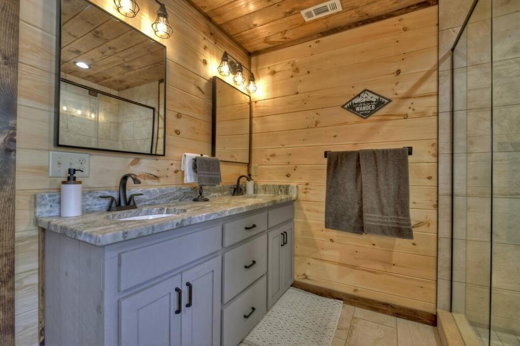 Rosewood Retreat - Hot Tub Fire Pit Pool Table Villa Blue Ridge Luaran gambar