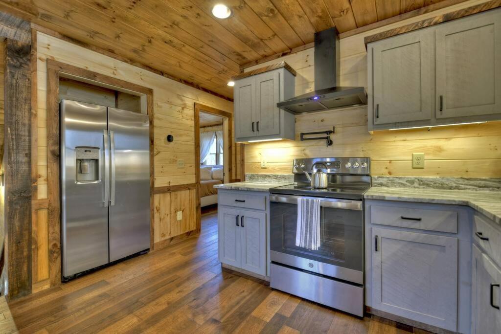 Rosewood Retreat - Hot Tub Fire Pit Pool Table Villa Blue Ridge Luaran gambar