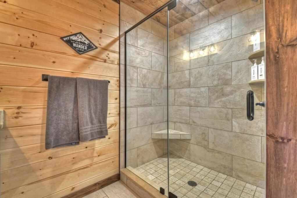 Rosewood Retreat - Hot Tub Fire Pit Pool Table Villa Blue Ridge Luaran gambar