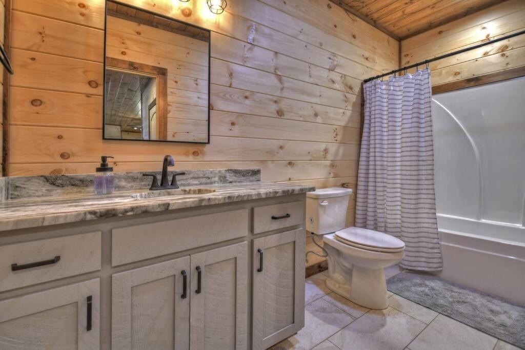 Rosewood Retreat - Hot Tub Fire Pit Pool Table Villa Blue Ridge Luaran gambar